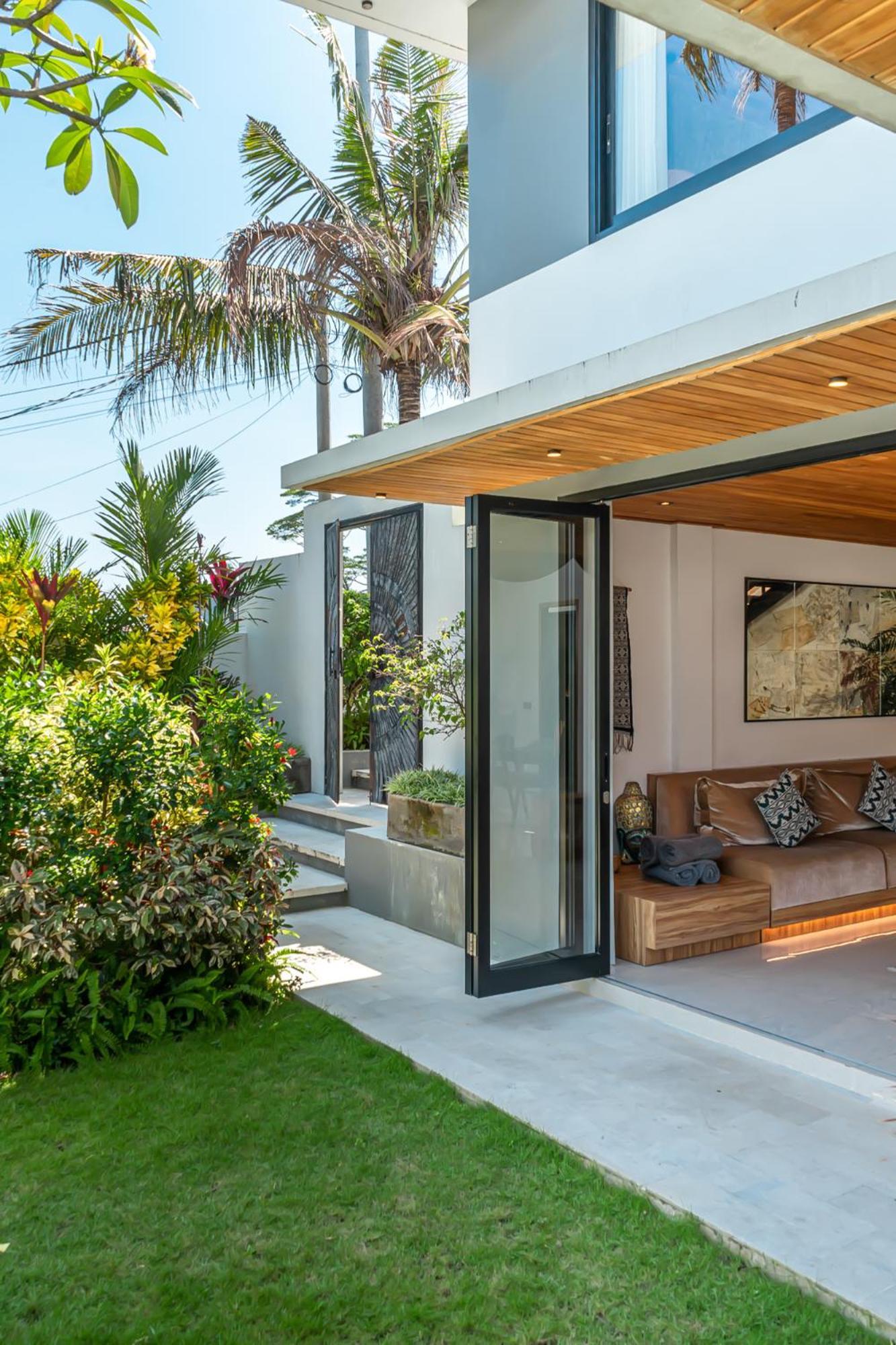 Villa Arunika - Stylish Tropical 2Br Villa Close To Nyanyi Beach! ตาบานัน ภายนอก รูปภาพ