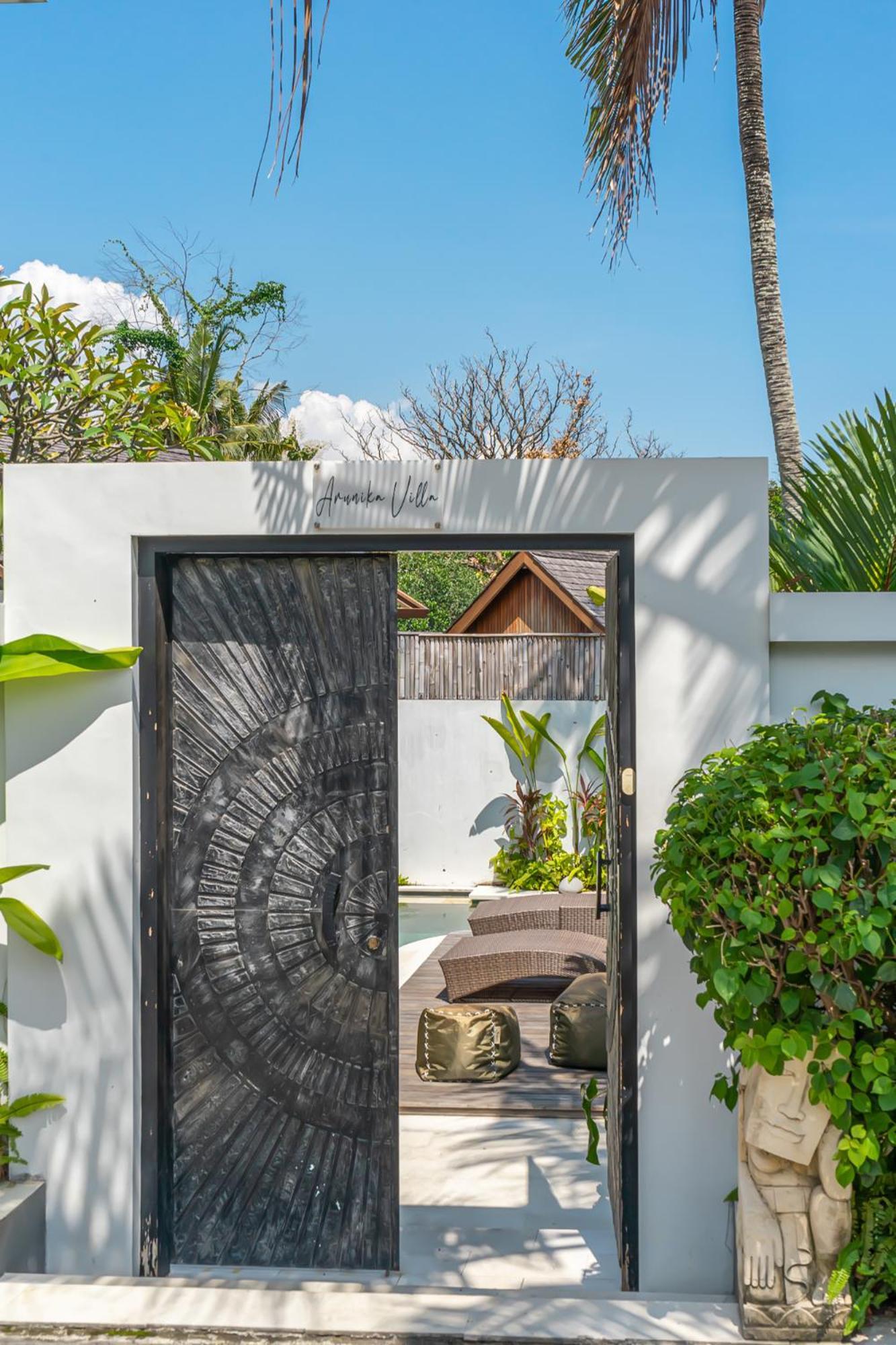 Villa Arunika - Stylish Tropical 2Br Villa Close To Nyanyi Beach! ตาบานัน ภายนอก รูปภาพ