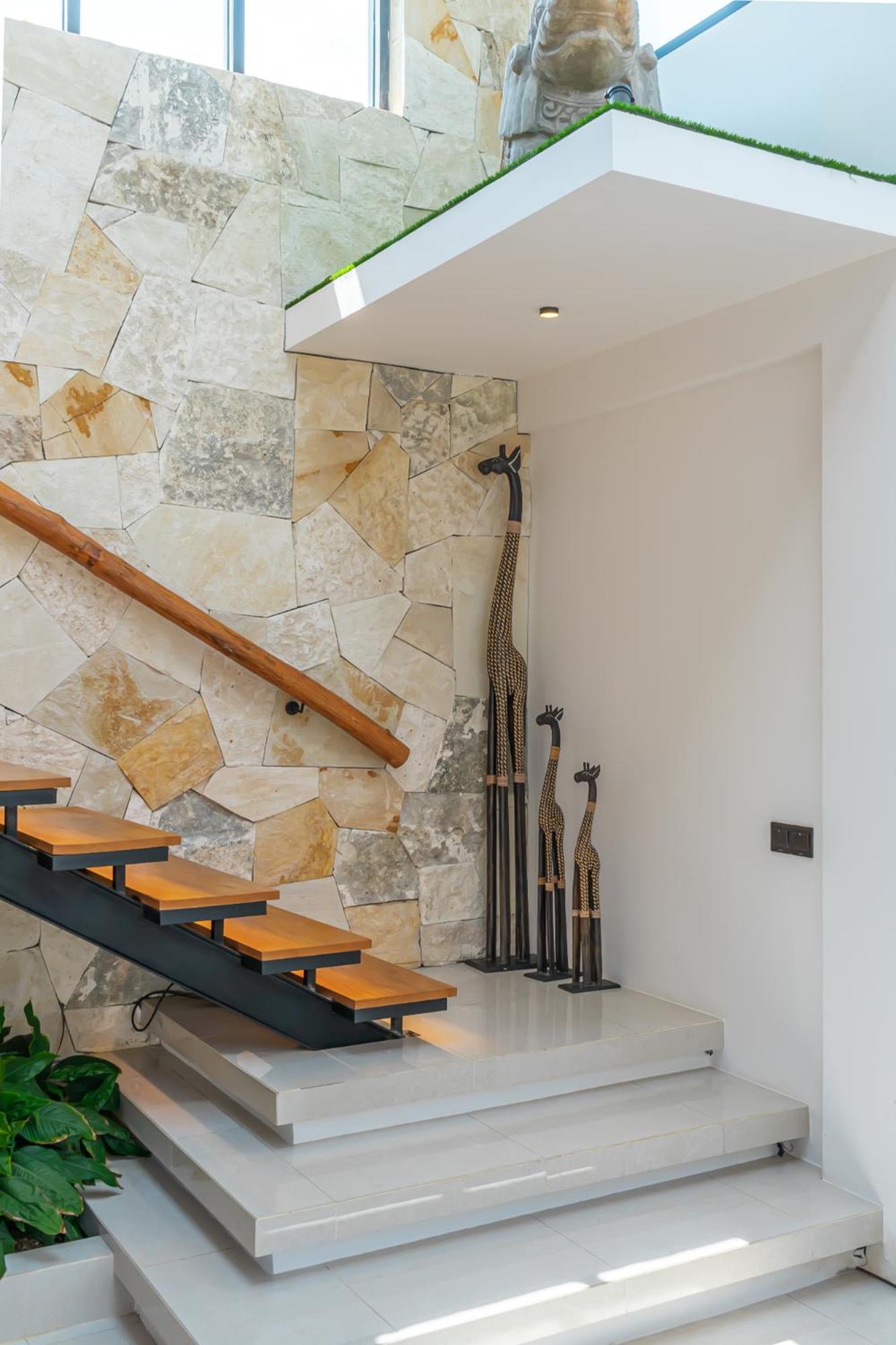 Villa Arunika - Stylish Tropical 2Br Villa Close To Nyanyi Beach! ตาบานัน ภายนอก รูปภาพ